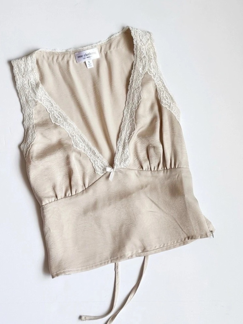 one clothing Lace Trim Camisole in Cream Size Small - Picture 2 of 6